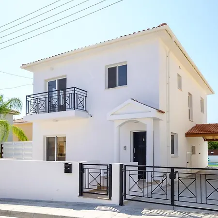 Voroklini With Pool וילה