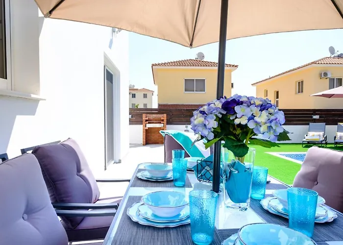 Voroklini With Pool * Larnaca